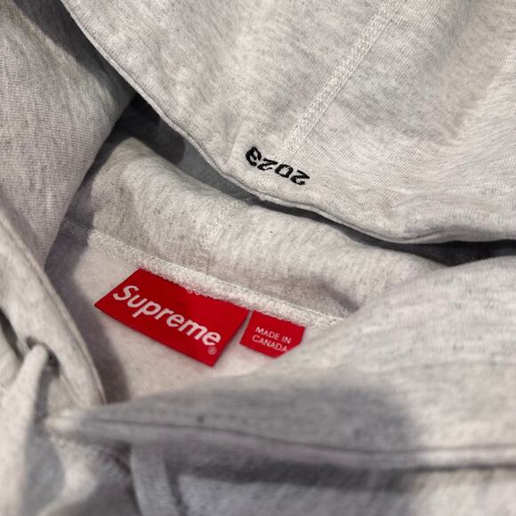 Supreme Box Logo Hooded Sweatshirt (FW23) Ash Grey - Size Medium - Lightly Used - Picture 5 of 11
